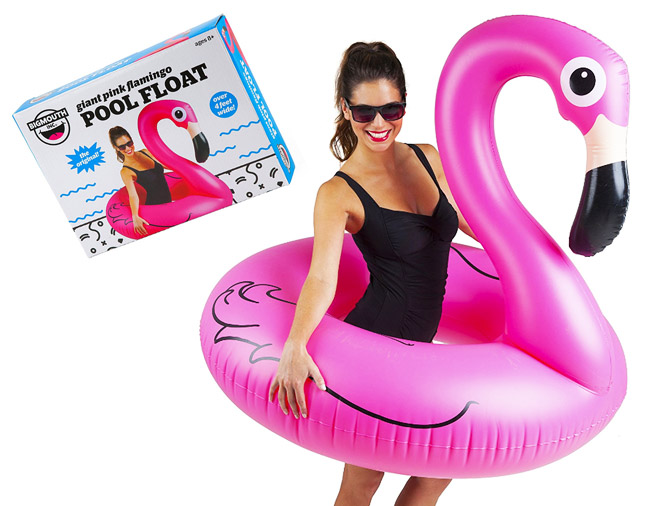 giant flamingo float amazon