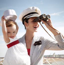 Macy's_Thank-A-Mom_with_a_Card_Facebook_Charity_Event