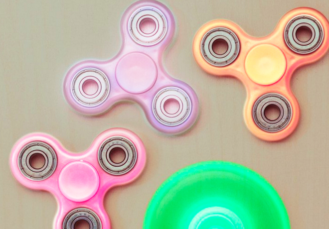 HOT* $2 Fidget Spinners + FREE Shipping - Free Stuff Finder