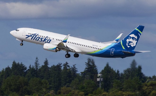 Alaska Airlines Plane Lifting Off