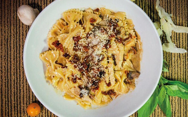 Buy One Pasta Milano Entree Get One FREE + FREE Delivery – Today Only at  Romano's! | Free Stuff Finder