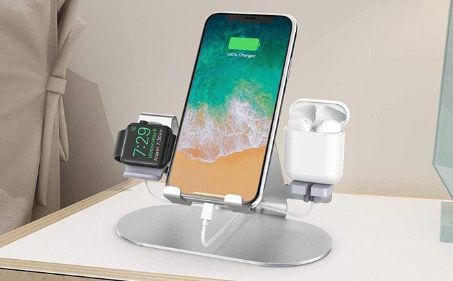 Apple 3 in 1 Charging Station $10 (Reg $26)