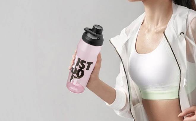 Nike 32-Ounce Chug Bottle $14.97