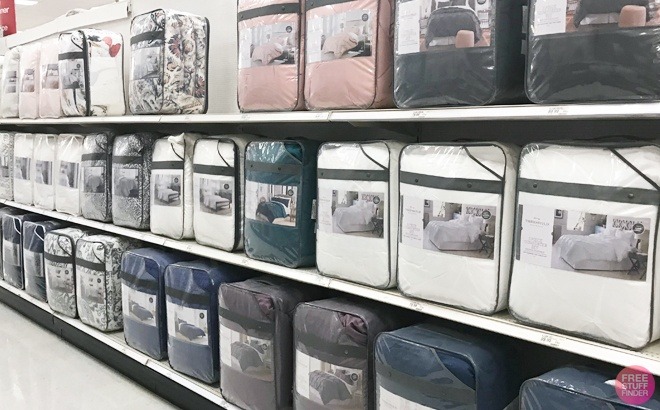 Target: Bedding Sets Up To 40% Off