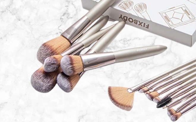 15-Piece Makeup Brush Set $6.79!