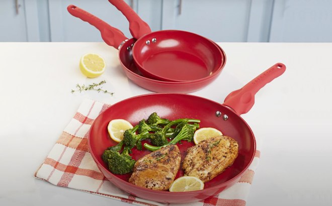 Nonstick Frying Pans 3-Piece Set $24