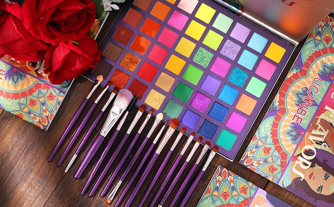 Eyeshadow Palette & 15 Brushes $16