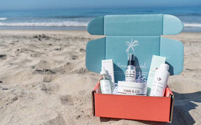 Beachly Summer Box on the Sand