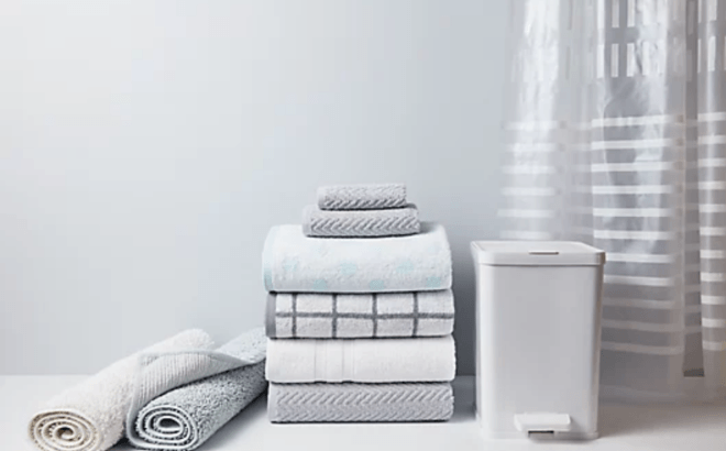 Bath Towel 2-Piece Set $5