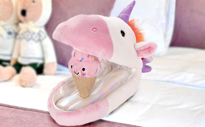 Gund Unicorn Plush Pod $5