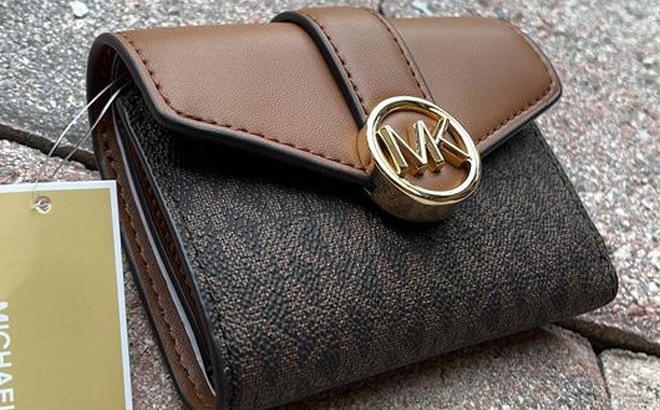Shop Michael Kors Street Style Plain Leather Chain Wallet Logo Long Wallets  (45693006GM, 45693006MT, 45693006XI) by kurkuma