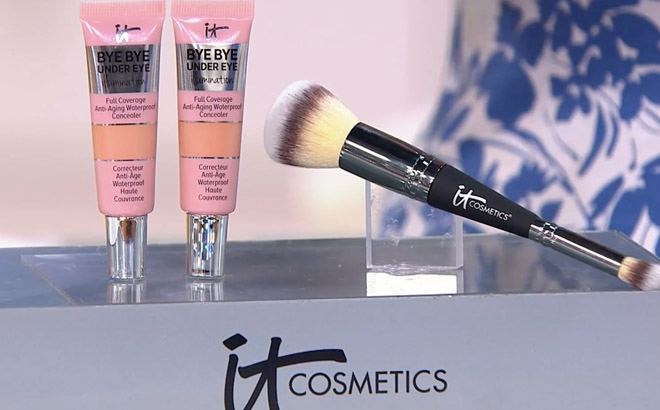 IT Cosmetics Illumination Duo + Brush $20