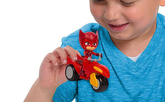 PJ Masks Vehicle & Figurine Set $3.87