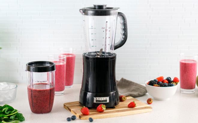 Bella Pro 2-in-1 Blender $14.99