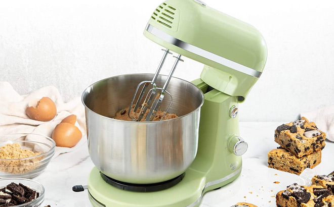 Dash 3.5-Quart Stand Mixer $29 Shipped