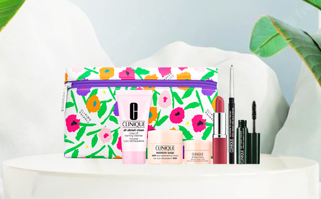 FREE Clinique 7-Piece Gift Set with $55 Purchase!