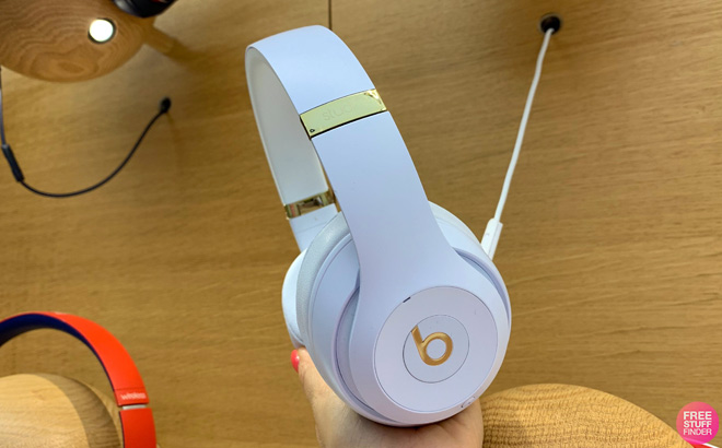 Beats Studio3 Headphones in White