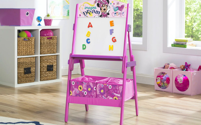 Disney Minnie Mouse Activity Easel $32