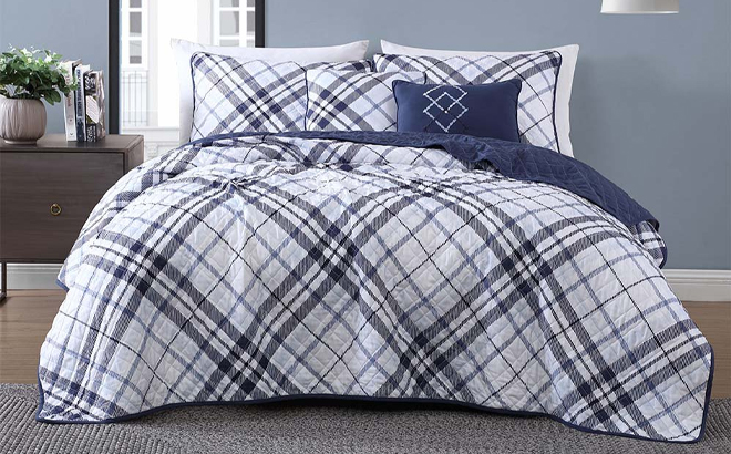 Indigo White Khalvin 5 Piece Quilt Set