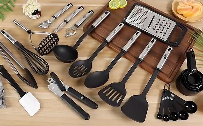 Kitchen Utensils 24-Piece Set $17.99