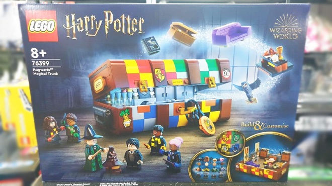 LEGO Harry Potter Hogwarts Magical Trunk