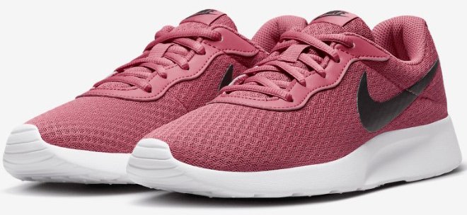 Nike Womens Tanjun Berry Shoes