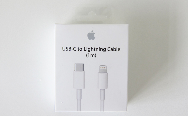 Apple One Meter USB Lightning Cable Box 1