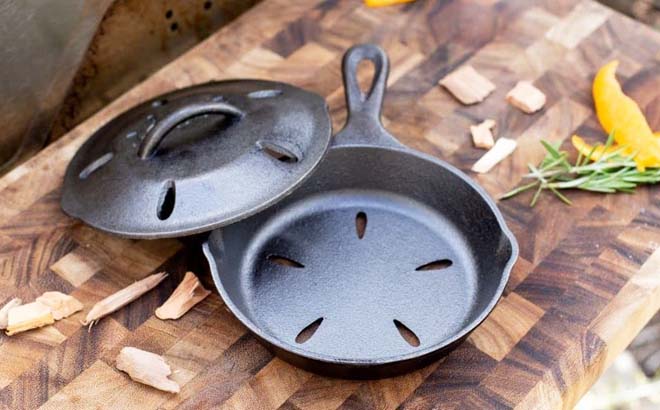 Lodge Cast Iron Smoker Skillet