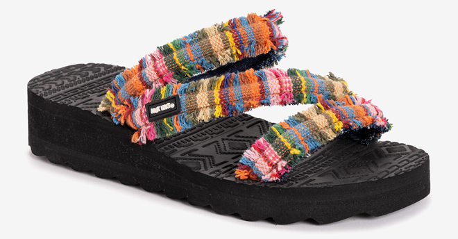 Muk Luks Womens Pink Orange Stripe Wave Riptide Sandal on a Gray Background