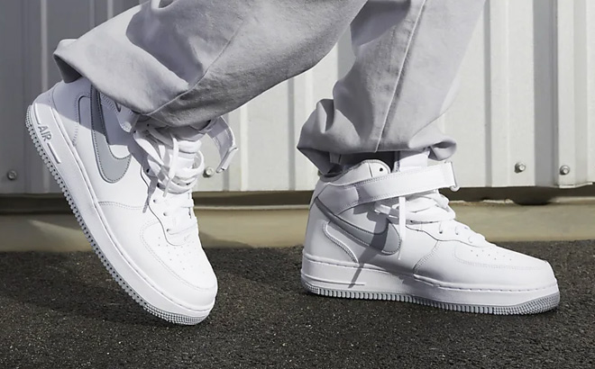 Nike Mens Air Force 1 Mid Shoes