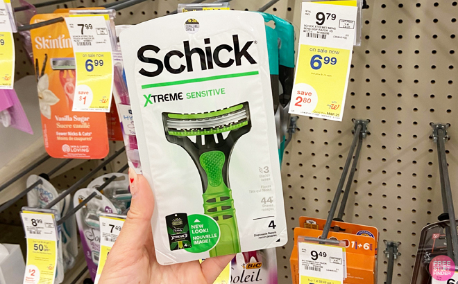 SchickXtreme 3 Mens Sensitive Disposable Razors