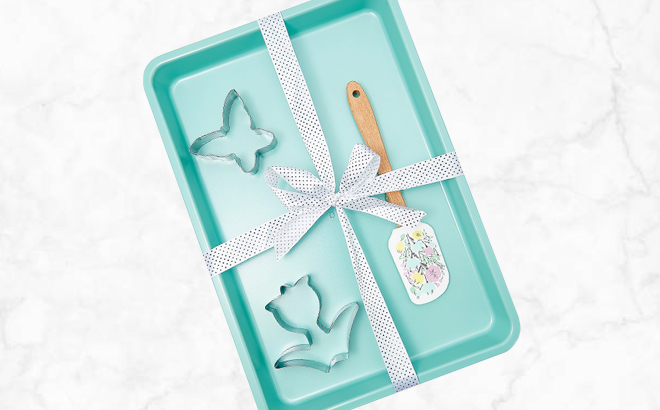 Chicago Metallic Baking Set with Sheet Pan in Teal Color