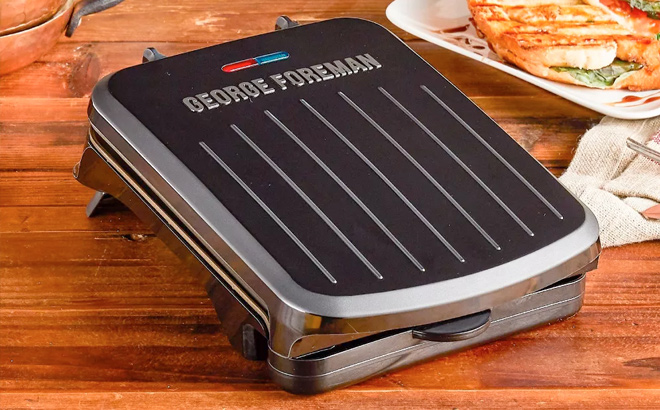 George Foreman 2 Serving Classic Plate Electric Grill Panini Press 1