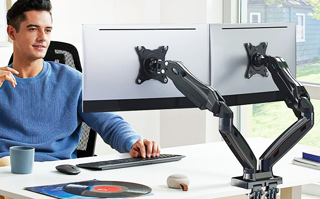 HUANUO Dual Monitor Stand with Man