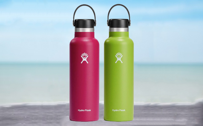 Hydro Flask 21 oz Standard Flex Cap Two Colors on the Beach