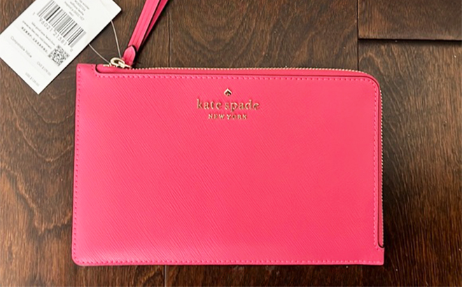 Kate Spade Staci Medium L Zip Wristlet On Floor