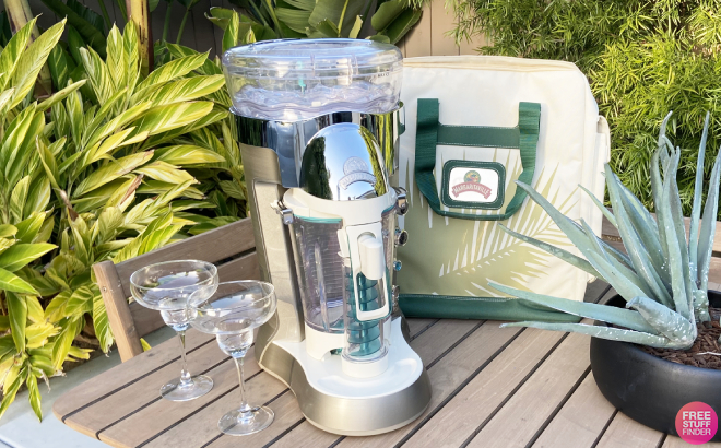 Margaritaville Bali Frozen Concoction Maker and Carrying bag