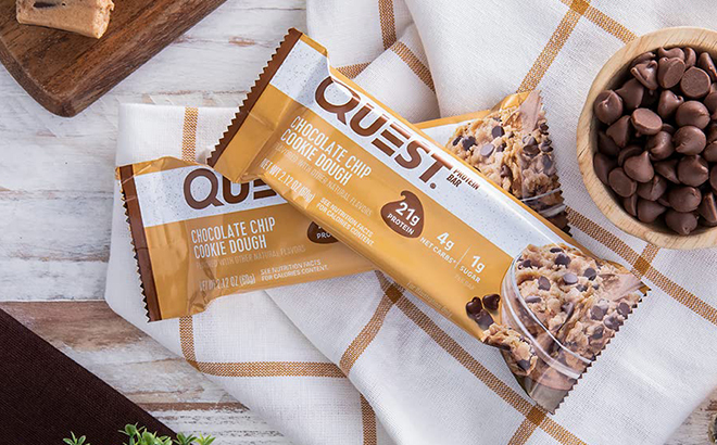 Quest Nutrition Chocolate Chip Cookie Dough Protein Bars 12 Count