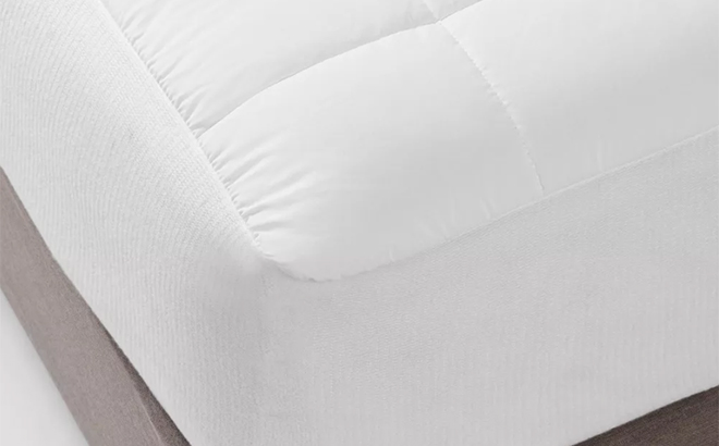 Waterproof Down Alternative Mattress Pad