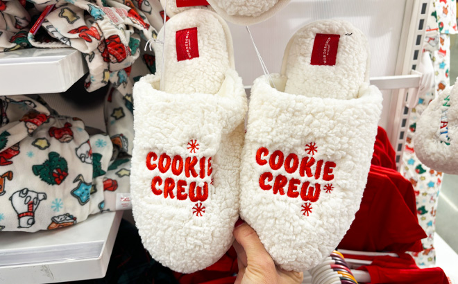 Wondershop Womens Cookie Crew Scuff Slippers