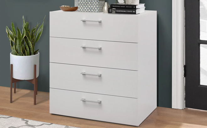 Hillsdale Living Essentials Lundy 4 Drawer Dresser in White Color