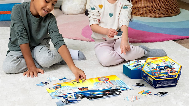 Kids playing with Paw Patrol Puzzles