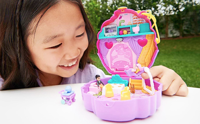 Polly Pocket Compact Playset Something Sweet Cupcake