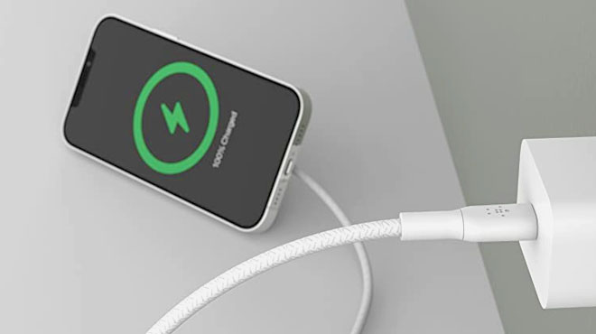 Belkin MagSafe Wireless Charger in White