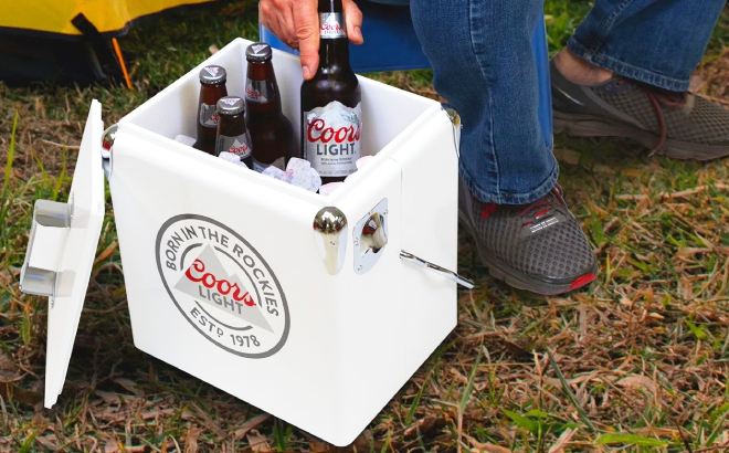 Coors Light 14 Quart Retro Ice Chest Cooler