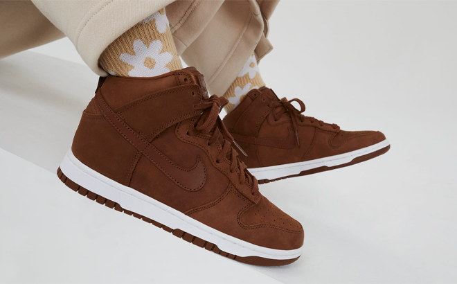 Nike Dunk High Premium Womens Shoes