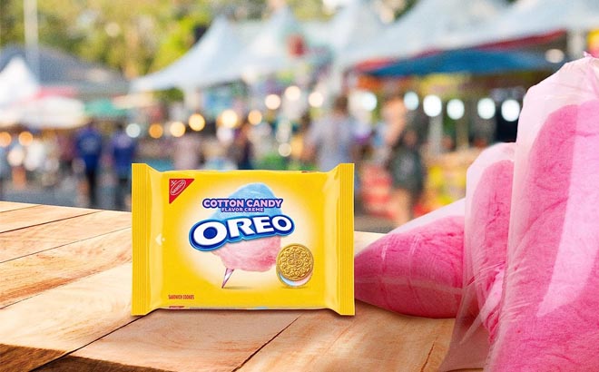 Oreo Cotton Candy on a Wooden Table