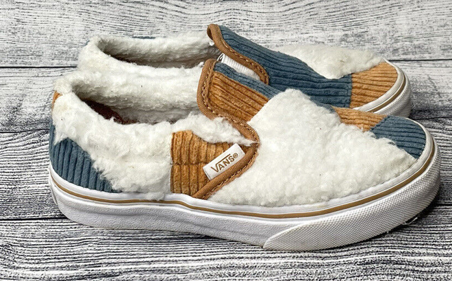 VANS Kids Preschool Classic Slip On Sherpa Shoes on Wooden Floor