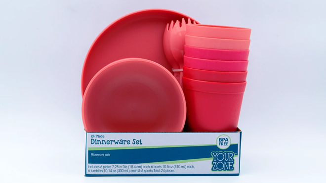 Your Zone Kids 24 Piece Plastic Dinnerware Set