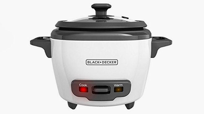 BlackDecker 3 Cup Rice Cooker on white background